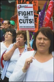 Women march against the cuts, photo Paul Mattsson