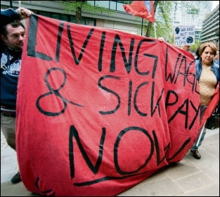 Cleaners demanding a living wage and sick pay, photo Paul Mattsson
