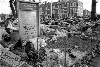 Stoke Newington Common, London, during the bin workers' strike February 1979, photo Alan Denney/CC