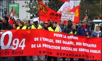 Demonstrations in France against attacks on pension rights, photo Judy Beishon