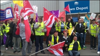Southampton refuse workers strike, 23.5.11