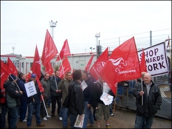 Coryton refinery workers to spread protests , photo by  Socialist Party